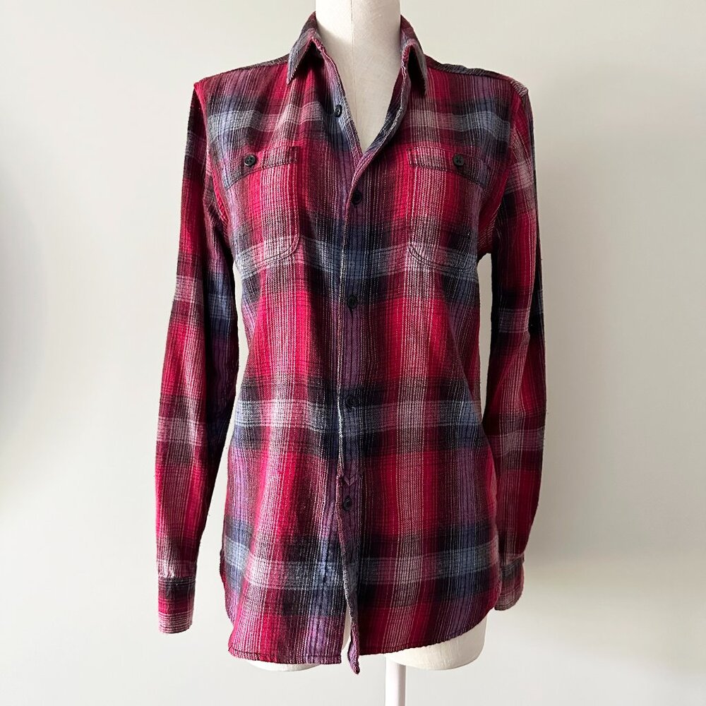 Aritzia Golden TNA Red Plaid Flannel Shirt Womens Size XS Button Down